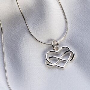 Lanțișor snake "Infinit Heart" din argint 925