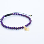 Bratara personalizata realizata manual cu pietre semipretioase Hematit si charm Inima din Argint 925 placat cu aur